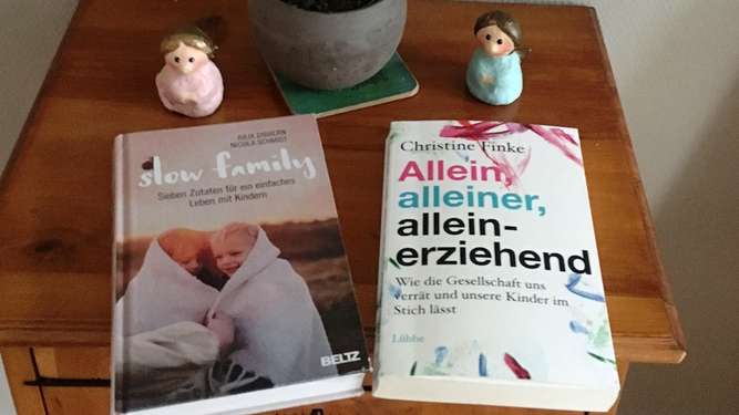 Buchcover "slow family" und "allein, alleiner, alleinerziehend"