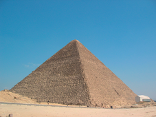 Eigenschaften der Pyramide untersuchen